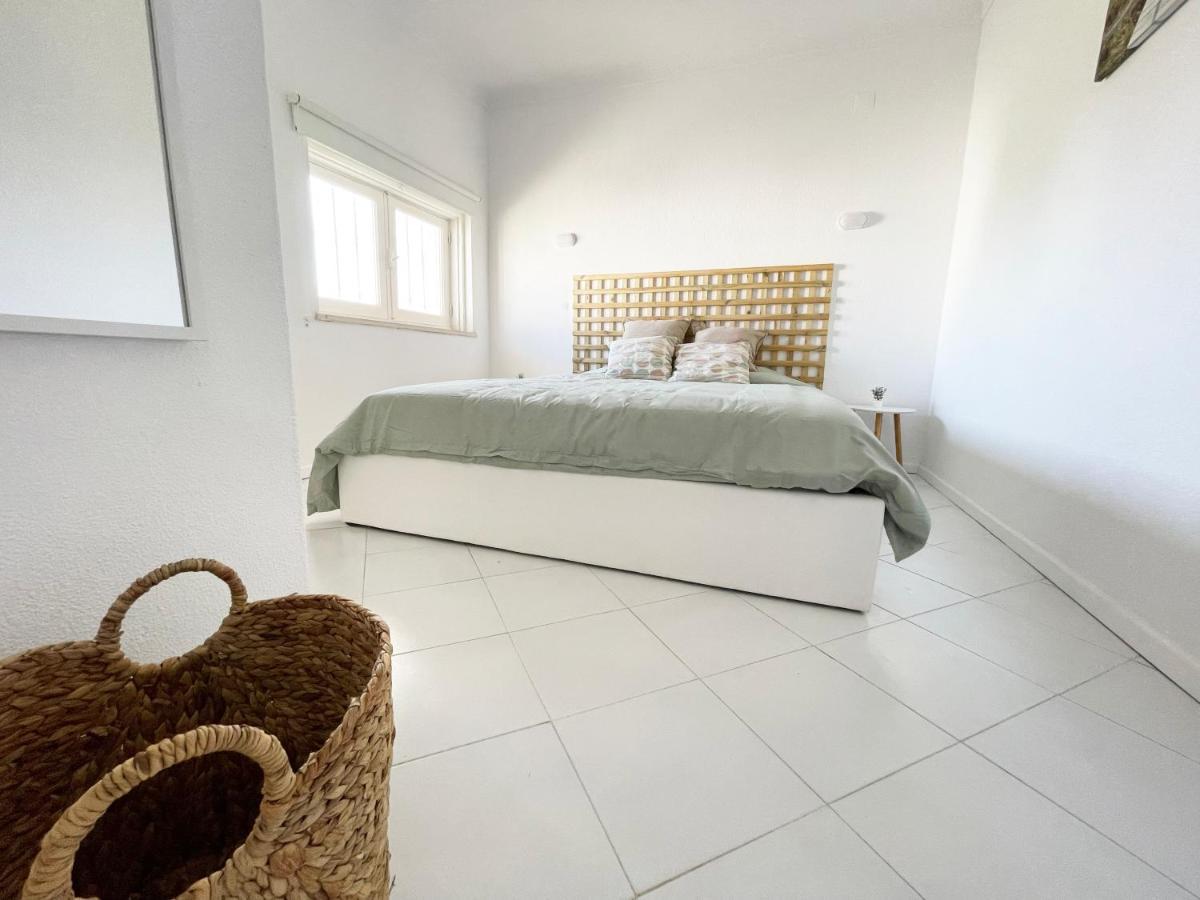 Panoramic Seaview - 2 Bedroom, Main Ave, 15 Min Walk Beach, Workspace Албуфейра Екстериор снимка